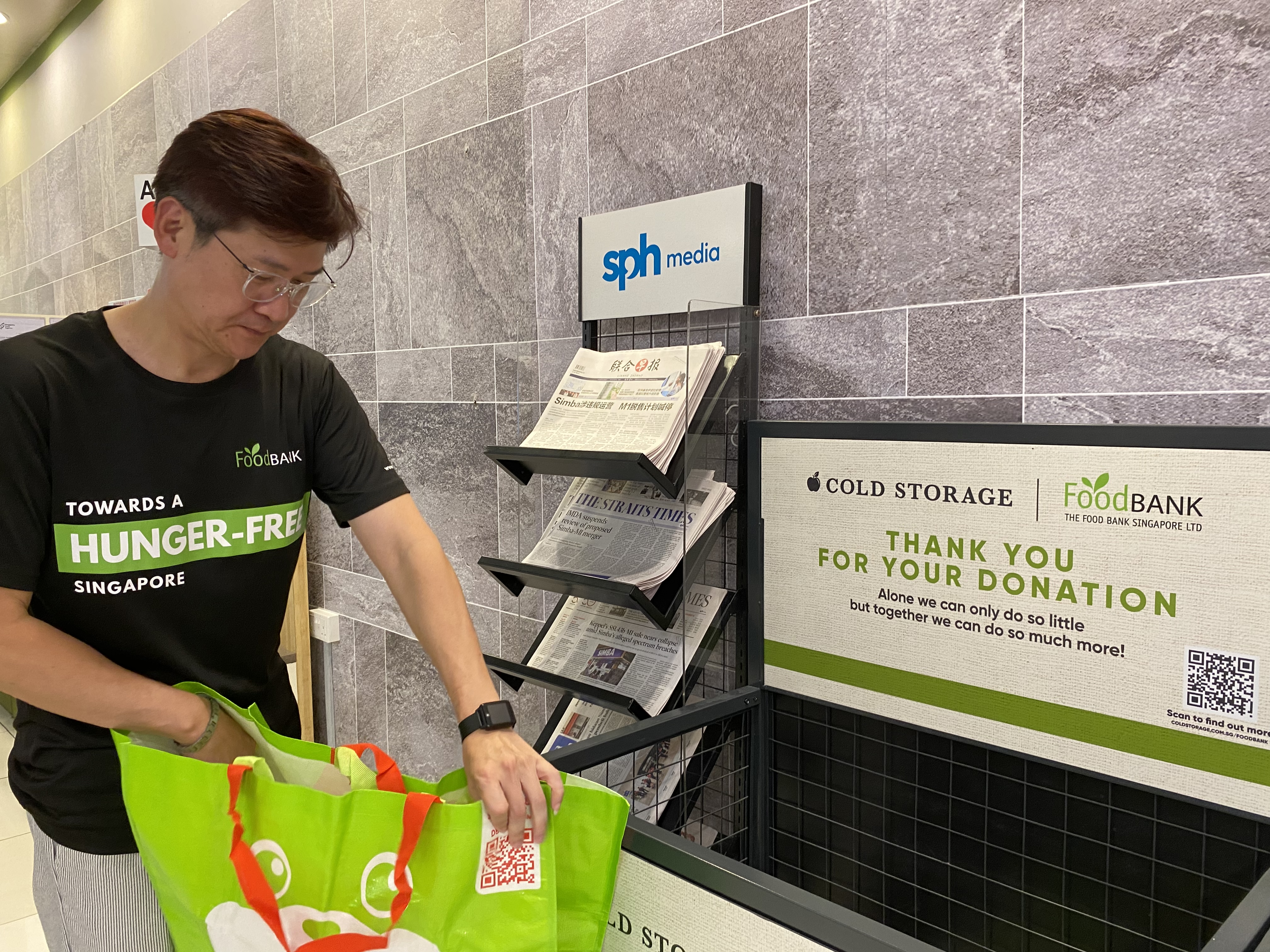 Volunteer Driver + The Food Bank Singapore + Collecting food from Food Bank Boxes at Cold Storage